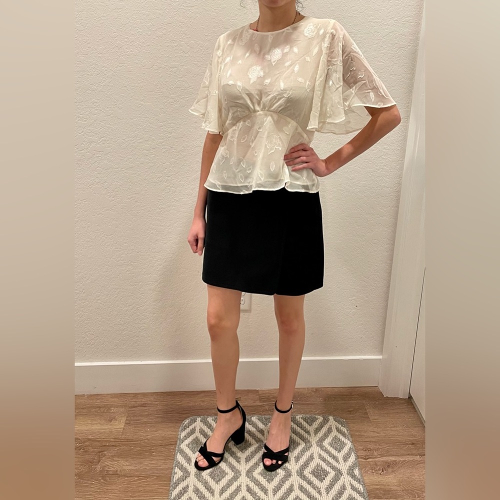 Express Cream Rose Blouse